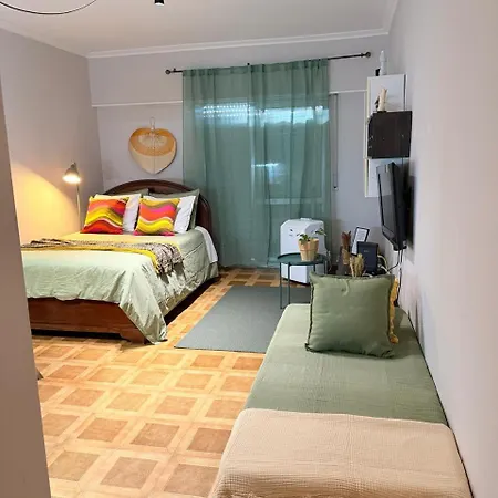 Na Amadora, Vista Da Cidade, Sossegado, A 15min De Lisboa *